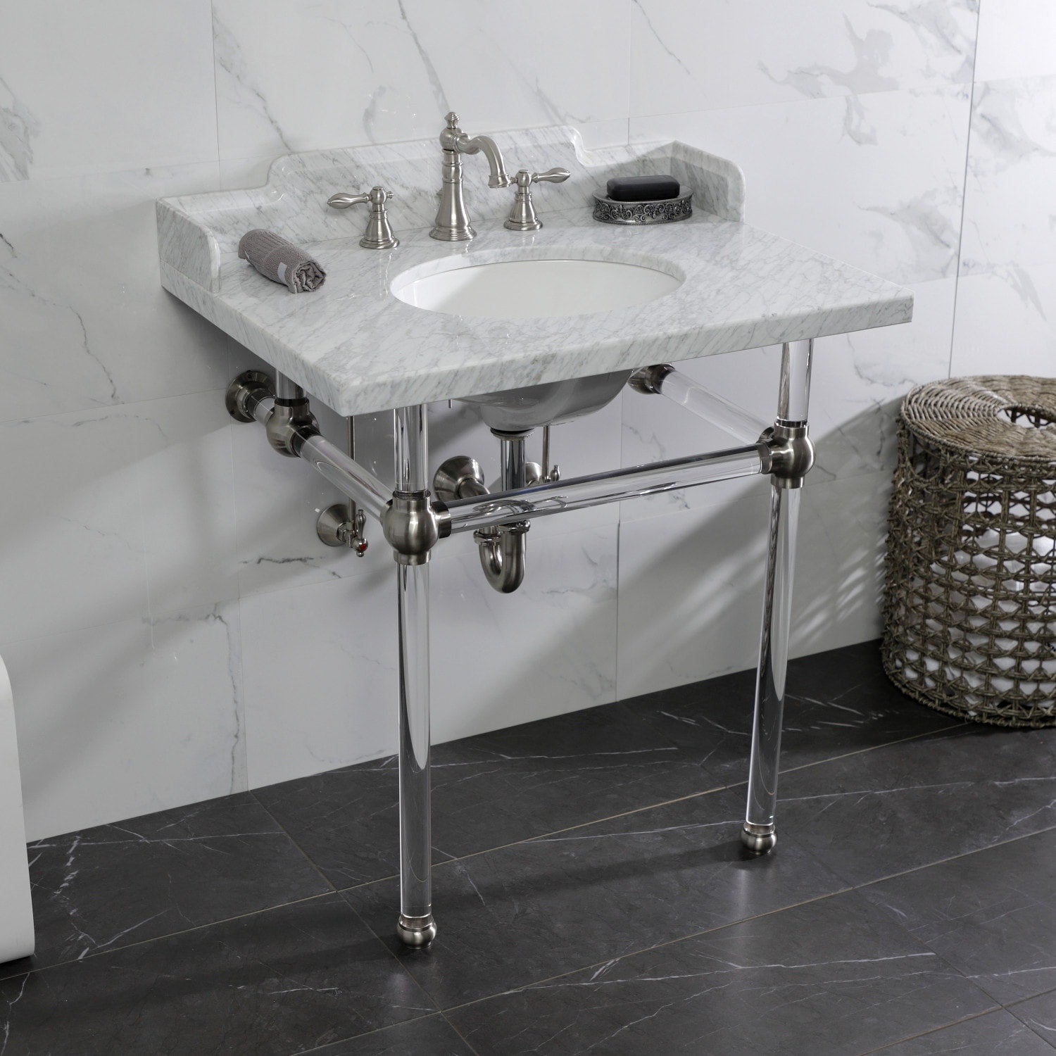 American Classic Widespread Bathroom Faucet