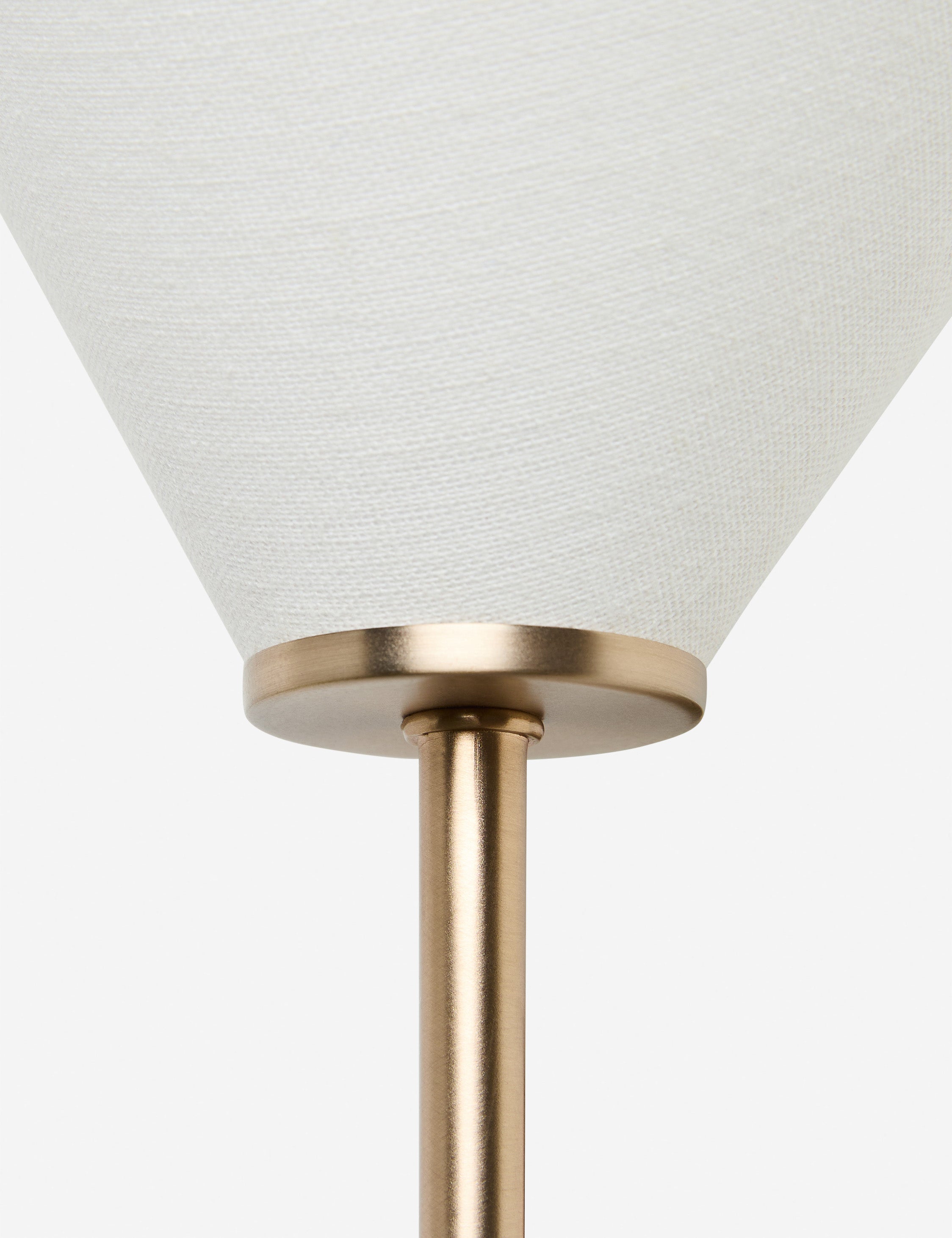 Loana Sconce