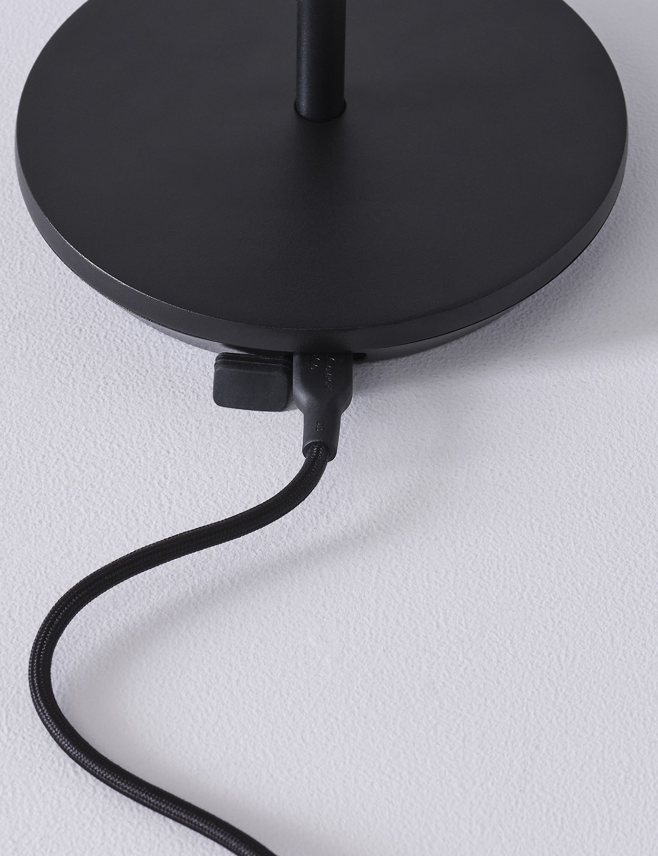 Carla Cordless Table Lamp