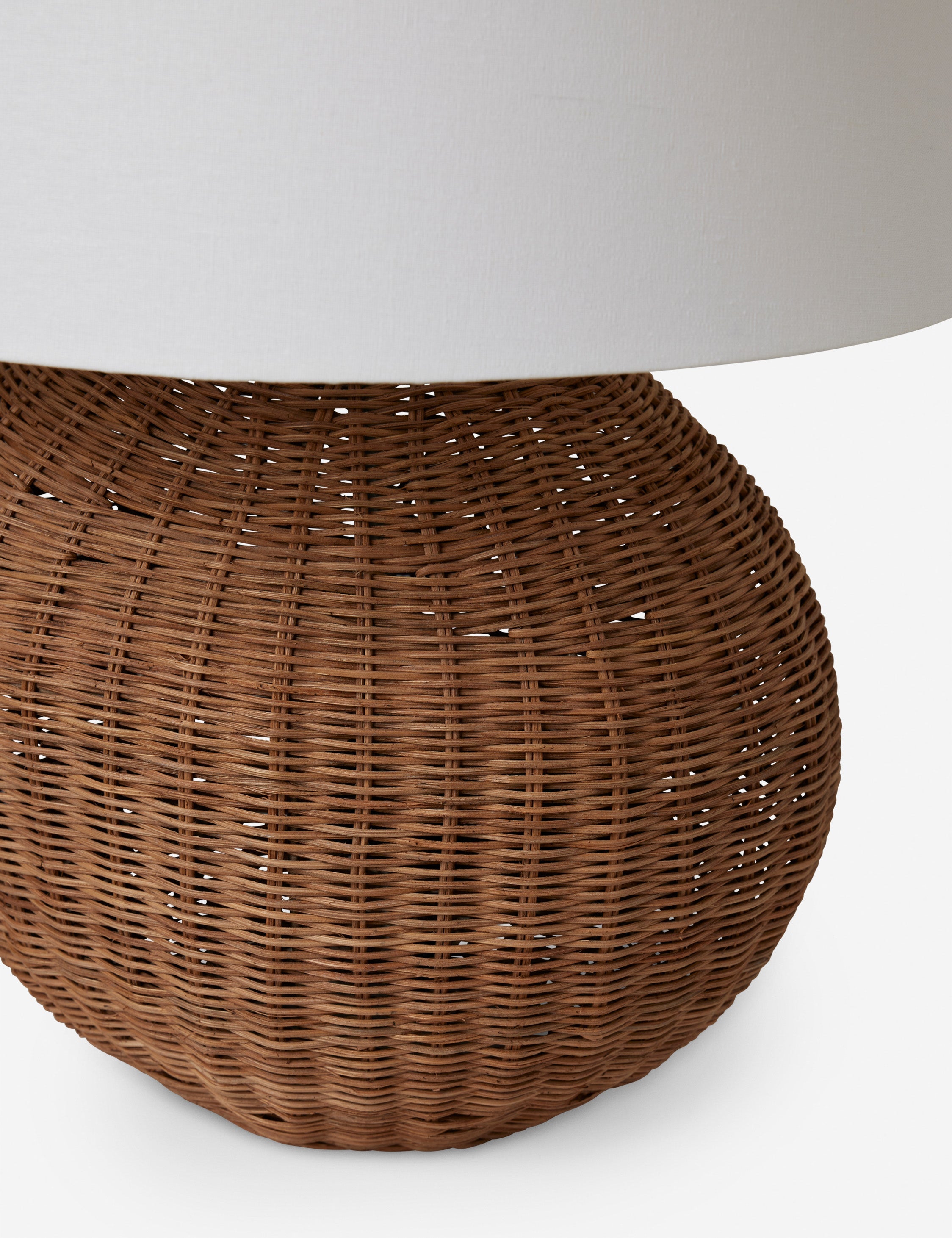 Palta Table Lamp