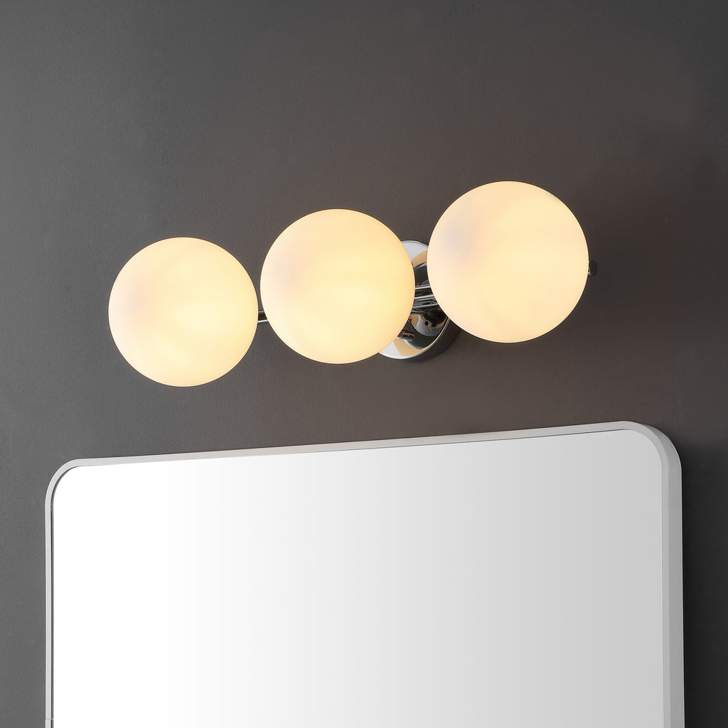 SAFAVIEH Lighting Lambrini 21 Traditional Wall Sconce (3-Bulb) - 6 W x 8 D x 21 H - 21Wx8Dx6H