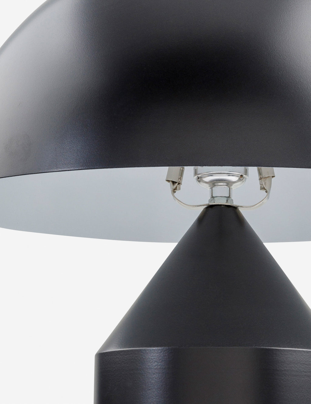 Ezri Table Lamp