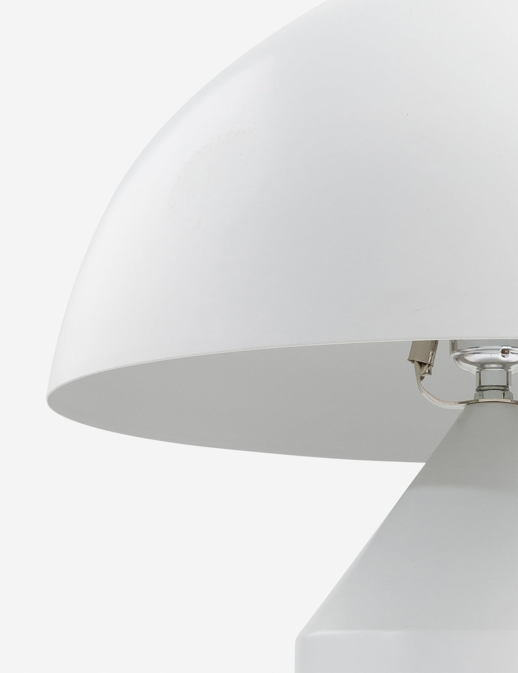 Ezri Table Lamp